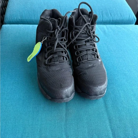 Reebok Men's black Athletic Shoes